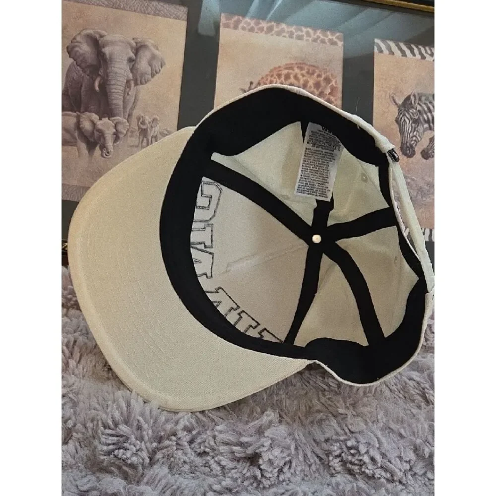 Vans Cream Snapback with Bold Black-Outline Logo